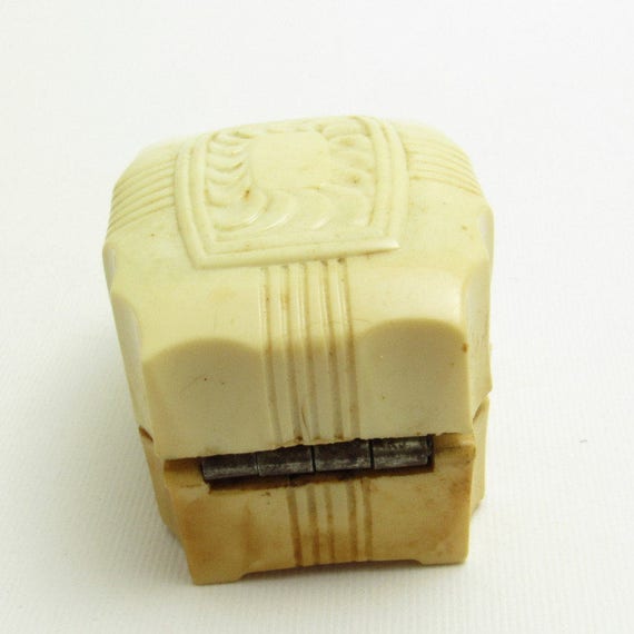 Vintage Celluloid Box Jewelry Display White Ring … - image 5