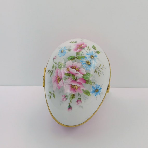 Vintage Limoges Egg Jewelry Box.  Limoges Trinket 