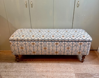 Upholstered Ottoman Blanket box