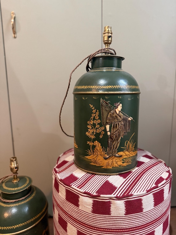 Striking Antique style Chinoiserie Tea Caddy Lamp