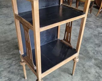 Mid-20th Century two tier side table with elegant turned legs