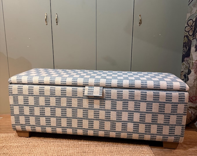 Upholstered Ottoman Blanket box