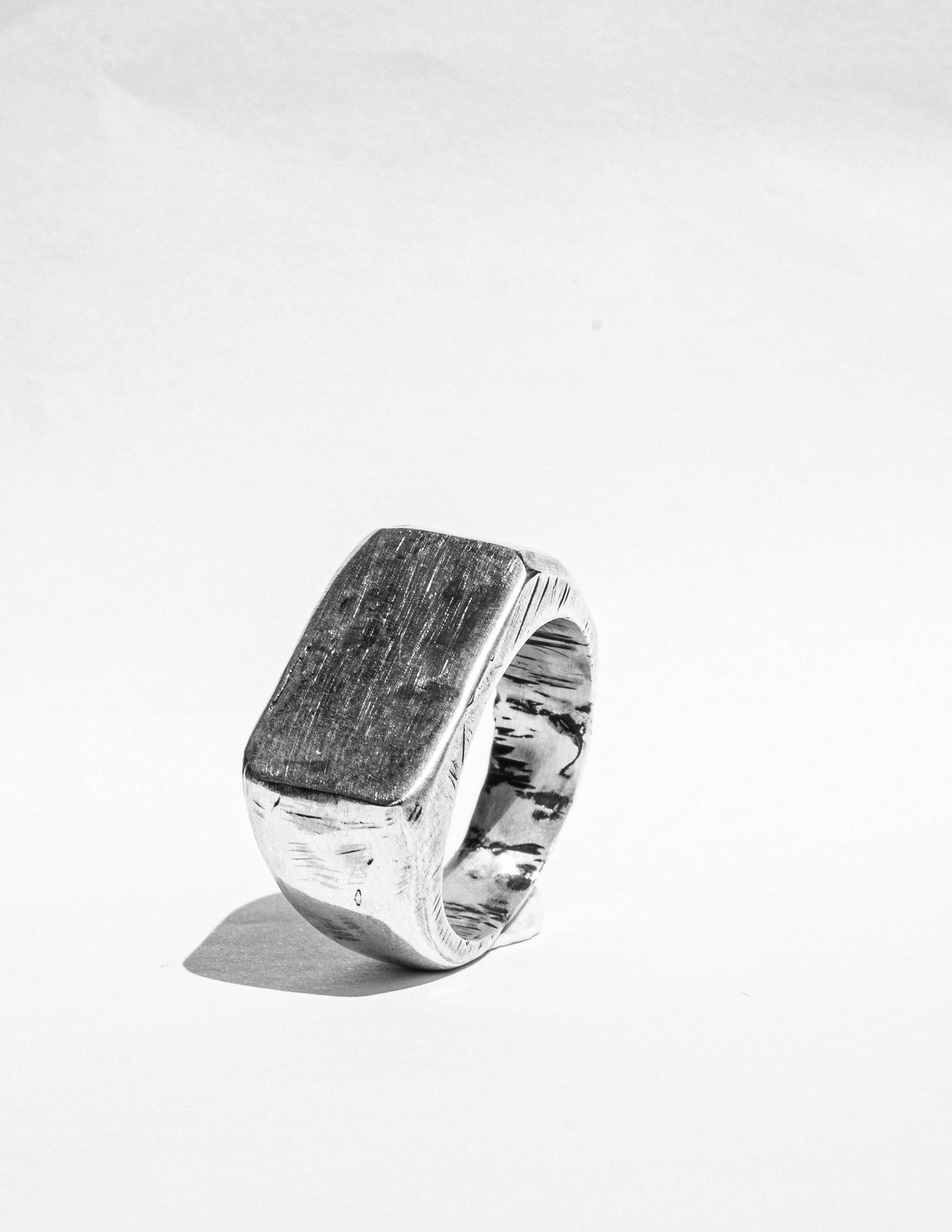 Mens Heavy Silver Faceless Signet Ring | Solid Sterling Silver Ring | Handmade Jewelry | Tattoo Carved Ring | Vintage cast | Lost Amigo 925