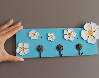 Floral wooden key holder