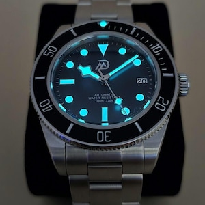 39mm Black Monarch Diver &#39;58 - &quot;MD58&quot; - Regulated SEIKO instruments NH35 Movement - By MDWatchCo.