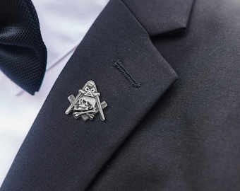 Widow's Son Schädel Winkel & Kompass Masonic Anstecknadel - Antikes Silber