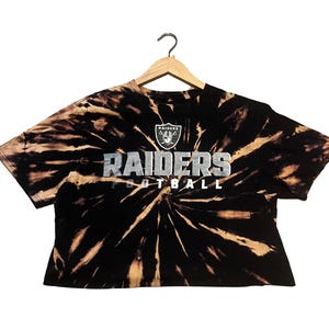 Upcycled Las Vegas Raiders T-Shirt, Reworked Las Vegas Raiders Shirt, Las Vegas Football crop top, Size Large