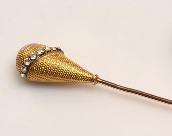 Yellow Gold Stick Pin set with tiny diamonds