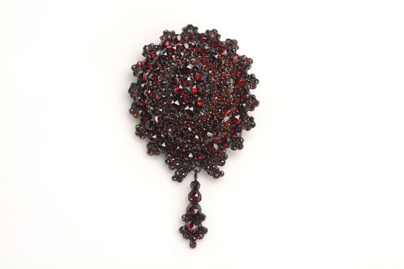 Antique BROOCH _ Bohemian Garnets with Small Garn… - image 3