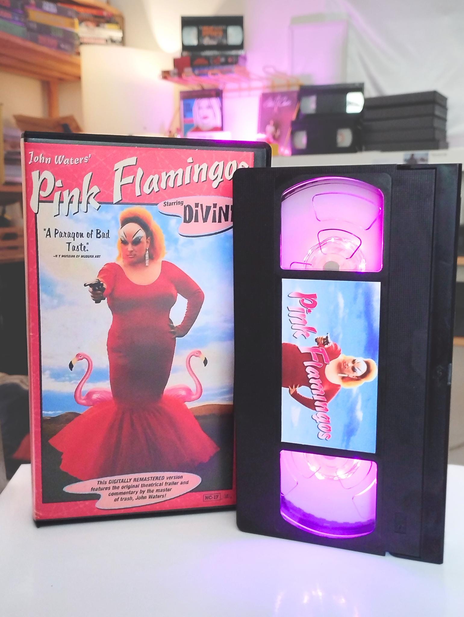 ☆中古ビデオ　ラスト・イン・ザ・ダスト ディヴァイン カルト西部劇 ☆中古ビデオ ラスト・イン・ザ・ダスト ディヴァイン カルト西部劇