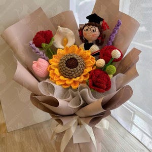 Personalized Crochet Graduation Flowers and Bouquets, Handcrafted Gifts for Graduate , Ideal for Home Decor and Gifts for Graduation