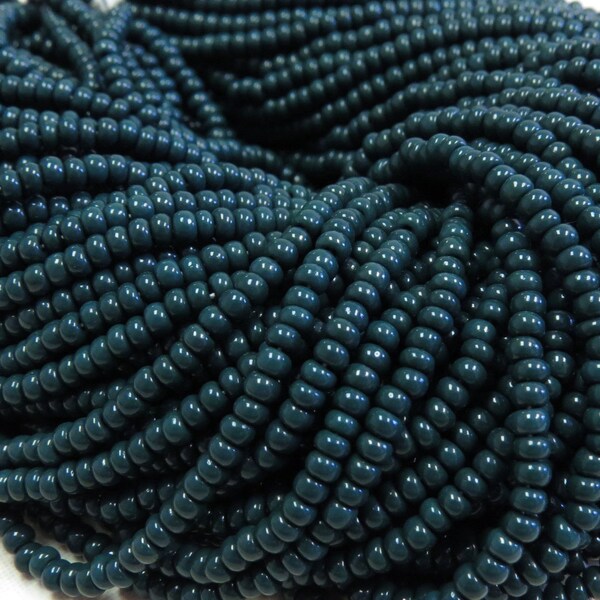 8/0 Opaque Dark Green Czech Glass Seed Bead Strand (CW27)