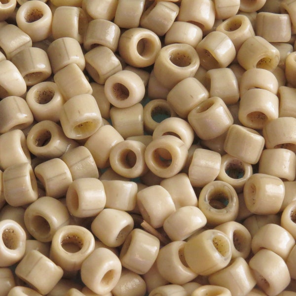 9mm (4mm Hole) Opaque Aged Ivory Vintage Italian Murano Glass Seed Beads 20 Grams (AS27)