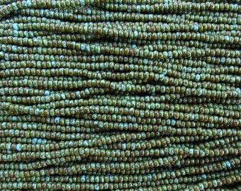 8/0 Opaque Green Turquoise Picasso Czech Glass Seed Bead Strand (CW7) SE