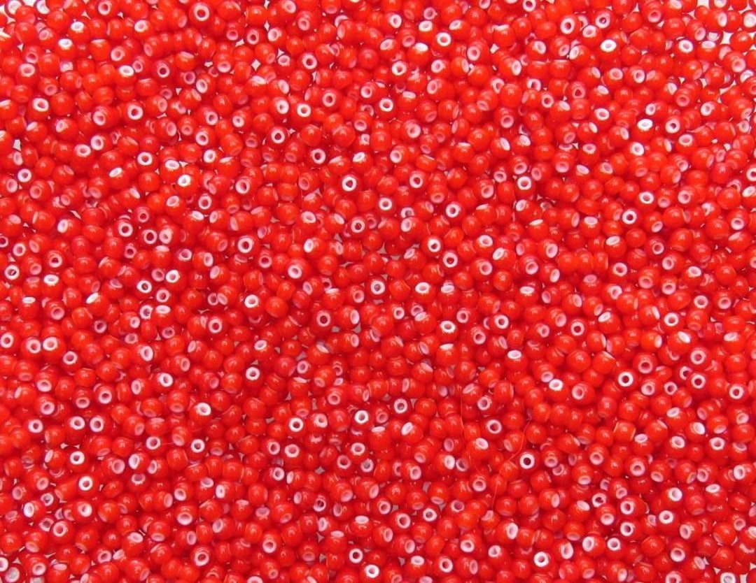 Perles De Rocaille Tchèques Vintage Années 90 - Cœur Rouge Et Blanc - Taille 6/0 - Lot De 1/2 Kg