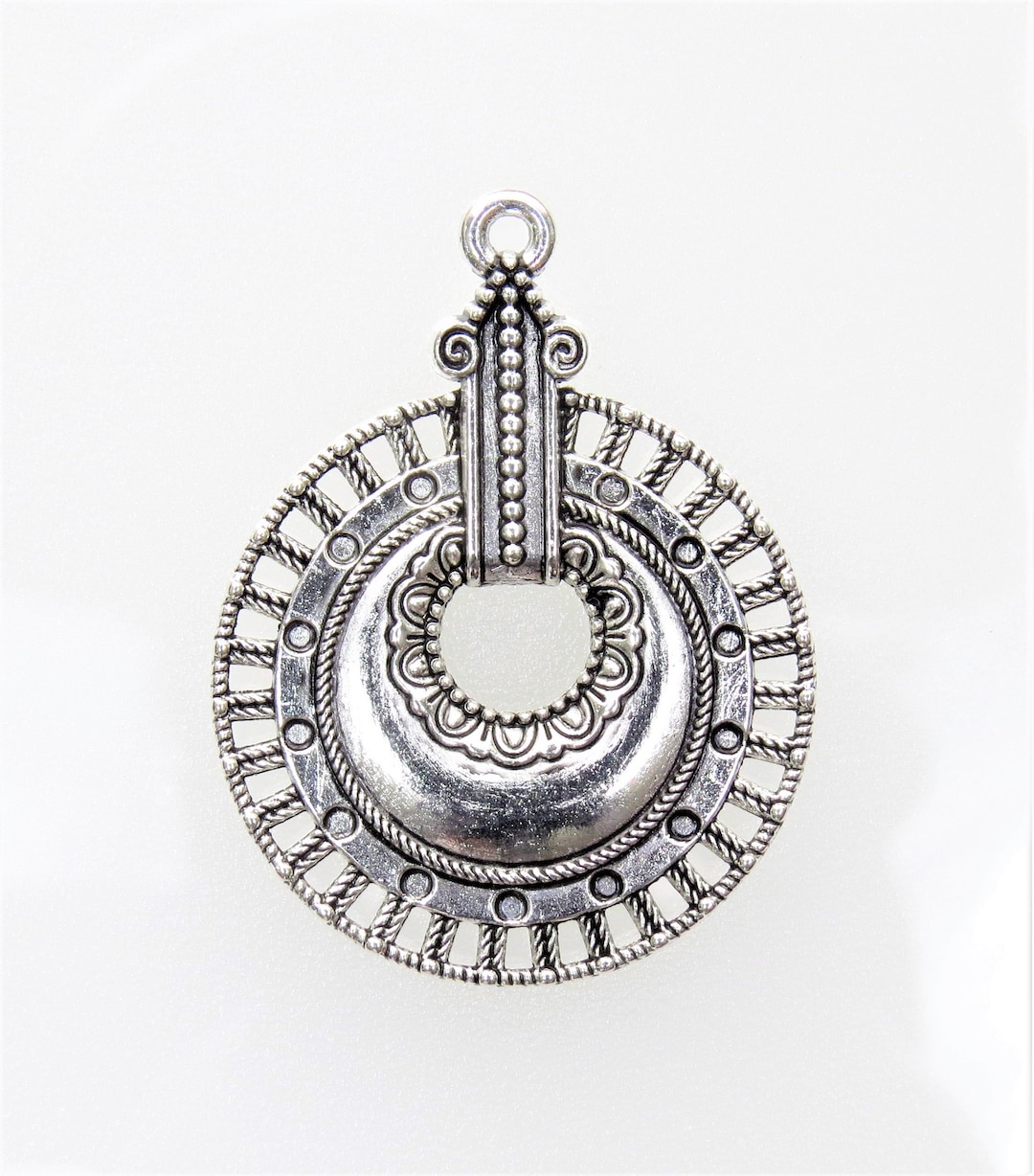 Joli collier Vintage - Metal Argente