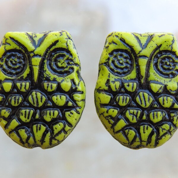 18x15mm Opaque Gaspeite Green with Black Wash Czech Glass Horned Owl Beads - Qty 6 (BS236)