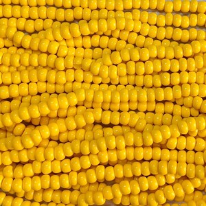 1/0 Opaque Dark Yellow Czech Glass Seed Beads - 20 Inch Strand (1BW303)