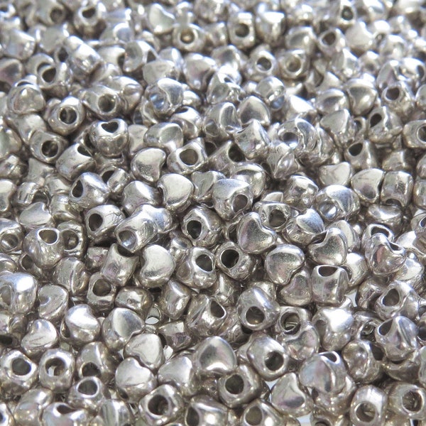 Tiny Heart 4x3mm Silver Alloy Metal Beads - Qty 50 (MB171)