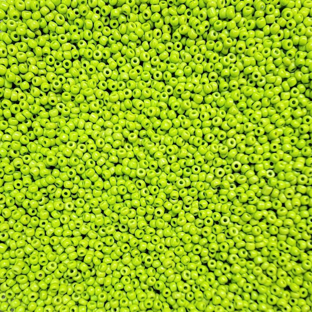 8/0 Opaque Keylime Vintage Italian Murano Glass Seed Beads 10 Grams AS8 ...