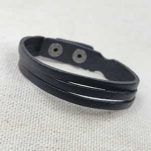 12mm Soft Pliable Black Flat Leather Cuff Bracelet with attached Snap Closures - Qty 1 (LC19)