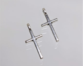 Cross 17x8x2mm Antique Silver Alloy Metal Charm/Small Pendant - Qty 10 (MB1)