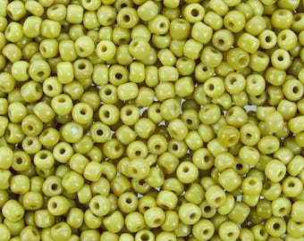 3/0 (5mm) Vaseline Yellow Vintage Italian Murano Glass Seed Beads 20 Grams (3CS103)