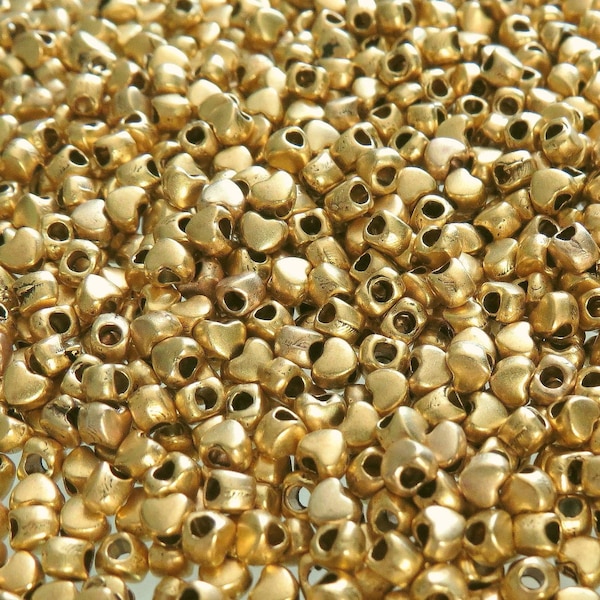 Tiny Heart 4x3mm Gold Alloy Metal Beads - Qty 50 (MB172)