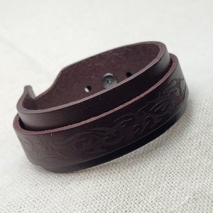 15mm to 26mm Soft Pliable Brown Flat Leather Adjustable Length Cuff Bracelet - Qty 1 (LC11)