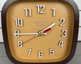 MCM Bulova Elektronische Uhr