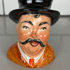 Kitsch Keramik Top Hat Man Mugg Toby Jug-liknande