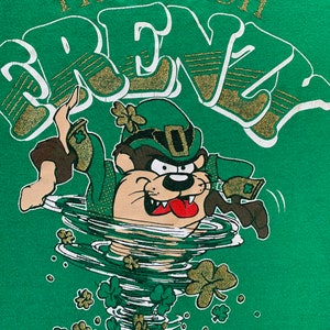 Vintage 90s Warner Bros The Irish Frenzy Tasmanian devil Saint Patrick’s graphic tee