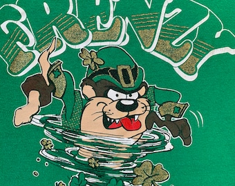 Camiseta con estampado vintage de los años 90 de Warner Bros The Irish Frenzy con el demonio de Tasmania y San Patricio