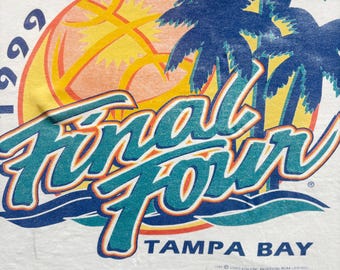 Camiseta holgada vintage de los años 90 con estampado tropical del campeonato de Tampa Bay de la Final Four de la NCAA de 1999