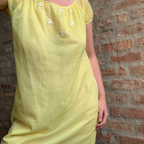 60s mod twiggy style yellow nightgown