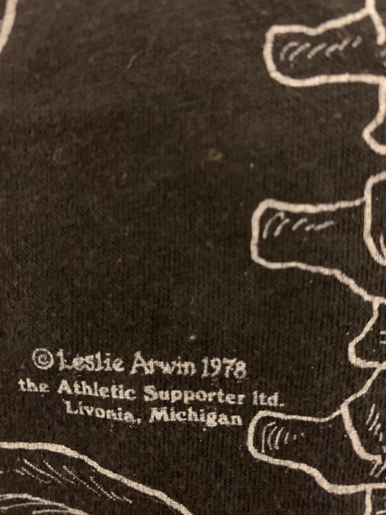 Vintage 70s Leslie Arwin double sided skeleton anatomy medical bones single stitch sneakers tee