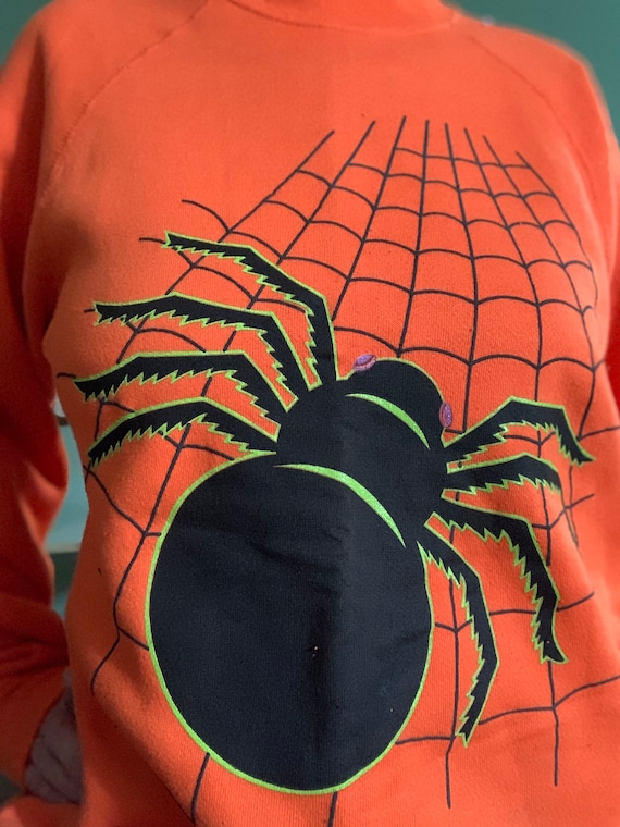Vintage 90s Halloween spooky spiderweb sweatshirt