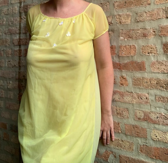 60s mod twiggy style yellow nightgown - image 2