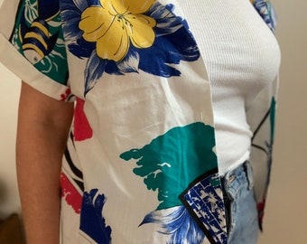 Camisa hawaiana vintage con estampado floral de peces tropicales, llamativa y brillante, de Devon ILGUWU Union.