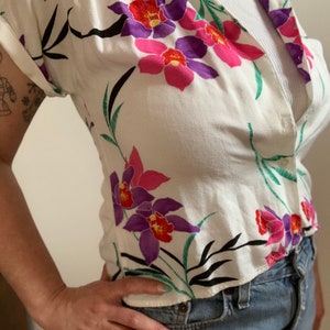 Vintage 80s 90s white pink and purple tropical floral Hawaiian shirt by Stoplight