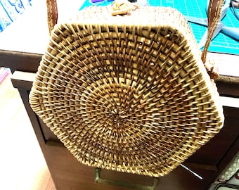 Wicker hexagonal crossbody small purse with leather strap