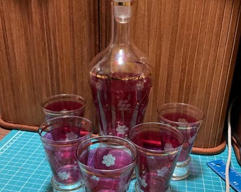 Vintage Ruby Flashed Decanter Set: Etched Floral Glass, Gold Gilding