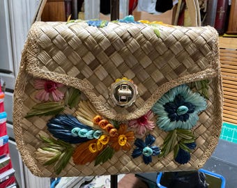 Vintage woven rattan/straw purse by bags by WHIDBY INC
