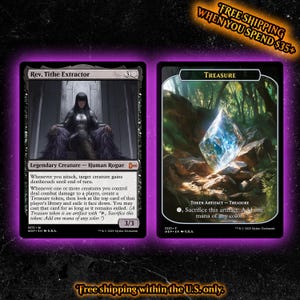 Peut inclure: Deux cartes Magic: The Gathering. La carte de gauche est Rev, Tithe Extractor, une créature légendaire noire représentant une silhouette aux cheveux sombres sur un trône. La carte de droite est un jeton Trésor avec un cristal bleu.