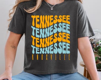 Knoxville, Tennessee / Camiseta cuadrada con estampado retro naranja y azul en colores cómodos