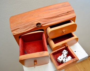 Vintage JEFF TRAG Cedar Log 4 drawer hand carved log storage jewelry box dated 1985 Micanopy Florida