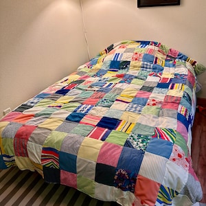 on sale Vintage PATCHWORK QUILT handmade full or queen 90 x 70 inches