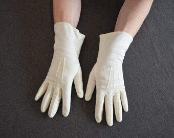 Vintage White Mid Length Formal Gloves Shalimar Nylon