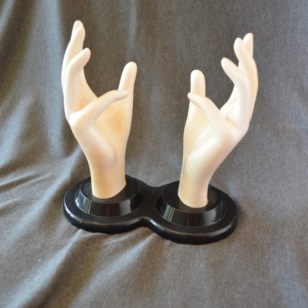 Vintage Bizarre HANDS plastic STATUE thingy dated 1990