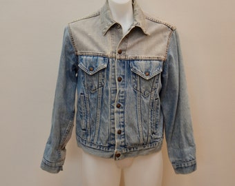 on sale Vintage LEVI'S Denim JACKET 4 pocket trucker made in USA coat size medium or large 80's